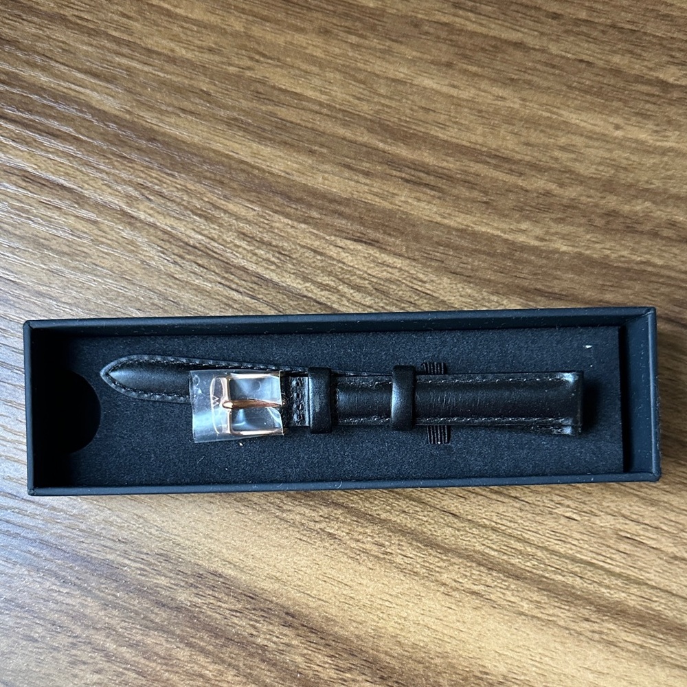 Daniel Wellington Black Leather Watch Strap